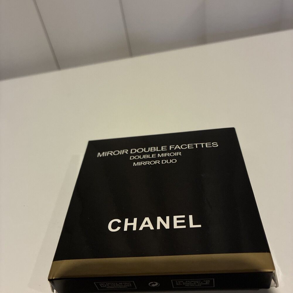 CHANEL Miroir Double Facettes Compact Mirror- New In Box(137.500)